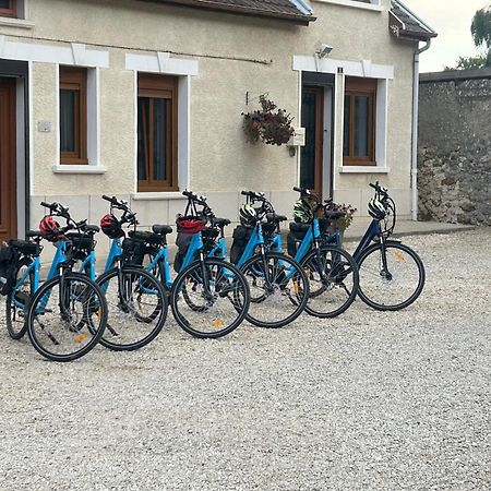 Le Domaine De L Etang Le Merger Oeuilly Esterno foto