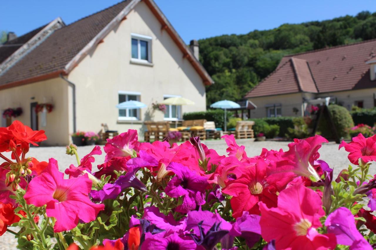 Le Domaine De L Etang Le Merger Oeuilly Esterno foto
